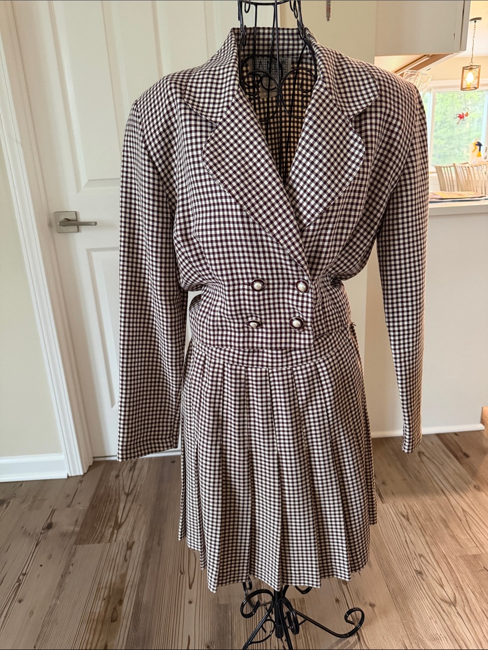 Vintage Maroon  and White Gingham Long-Sleeve Pleated skirt set